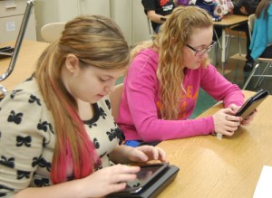 Sending online holiday messages to overseas military